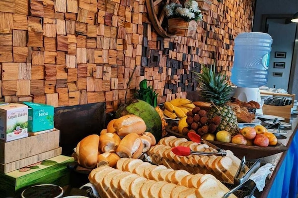 Colazione a buffet inclusa, servita tutte le mattine