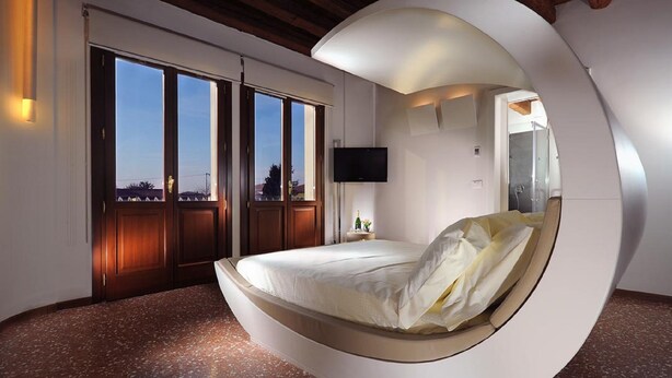 Premium bedding, down comforters, memory foam beds, minibar - Relais Ca' Sabbioni (Mestre)