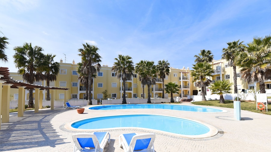 Praia da Lota Resort – Hotel & Apartments