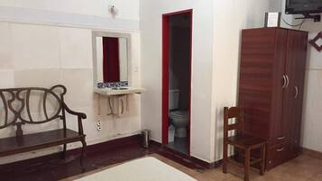 Shower, free toiletries, towels, soap