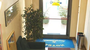 Uklassifisert bilde, 2 av 34, knapp