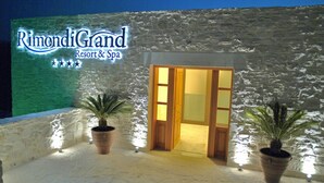 Property entrance - Rimondi Grand Resort & Spa (Rethymno)