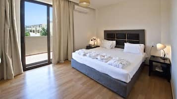 Nhà Duplex, hồ bơi riêng (Maisonette) | Bộ đồ giường kháng dị ứng, chăn bông