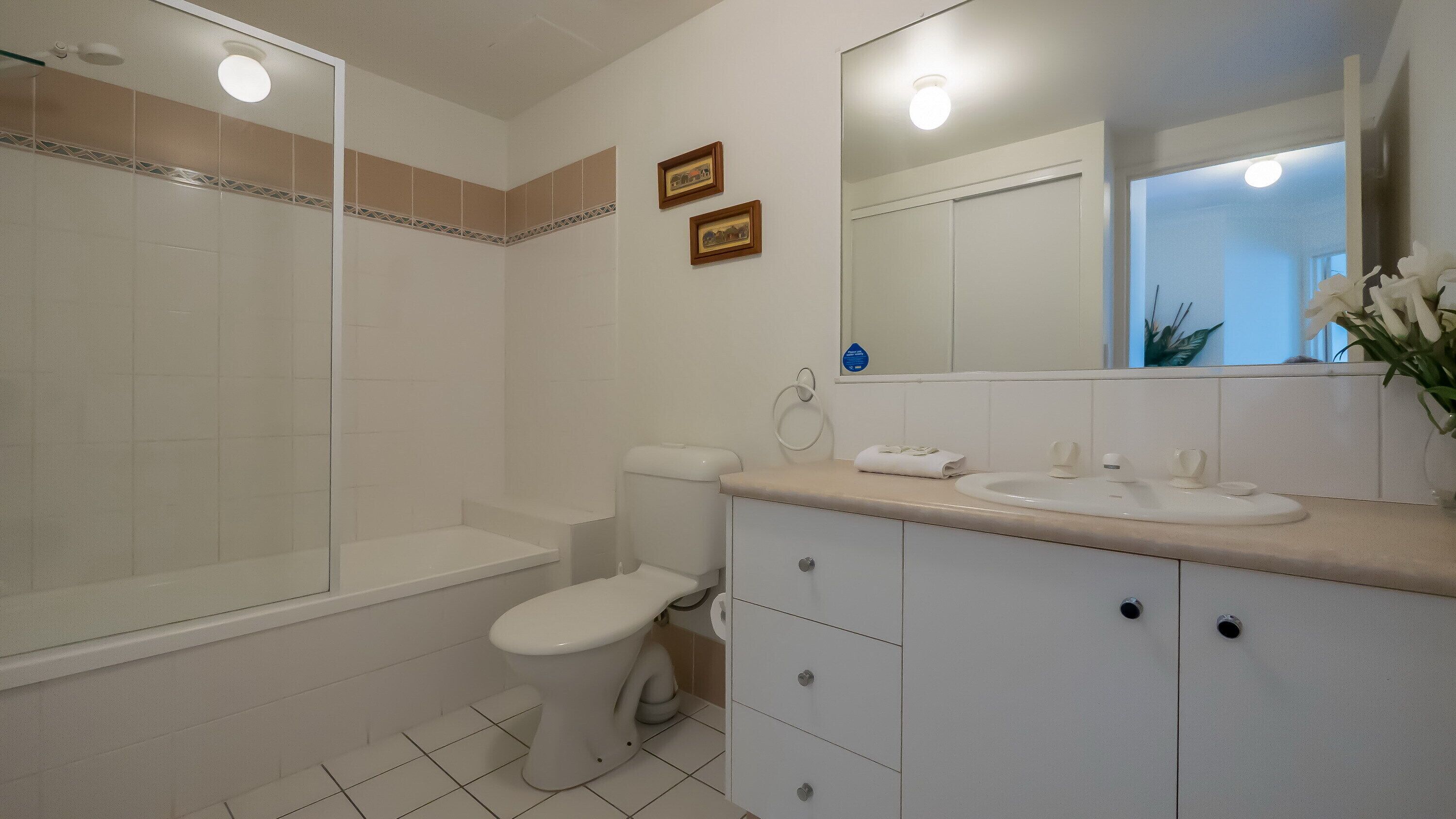 Sanctuary Lake Apartments — image 13