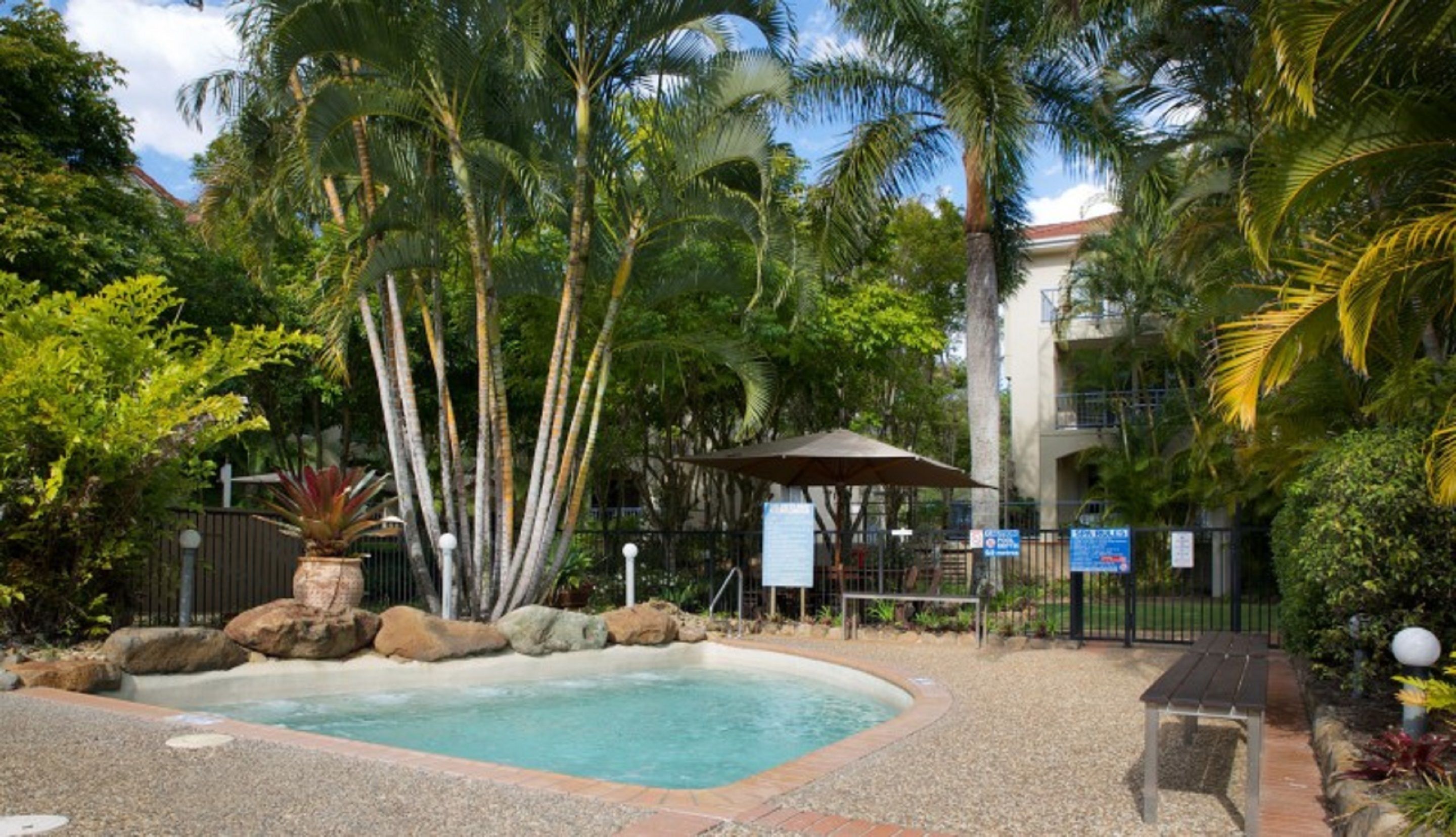 Sanctuary Lake Apartments — image 5