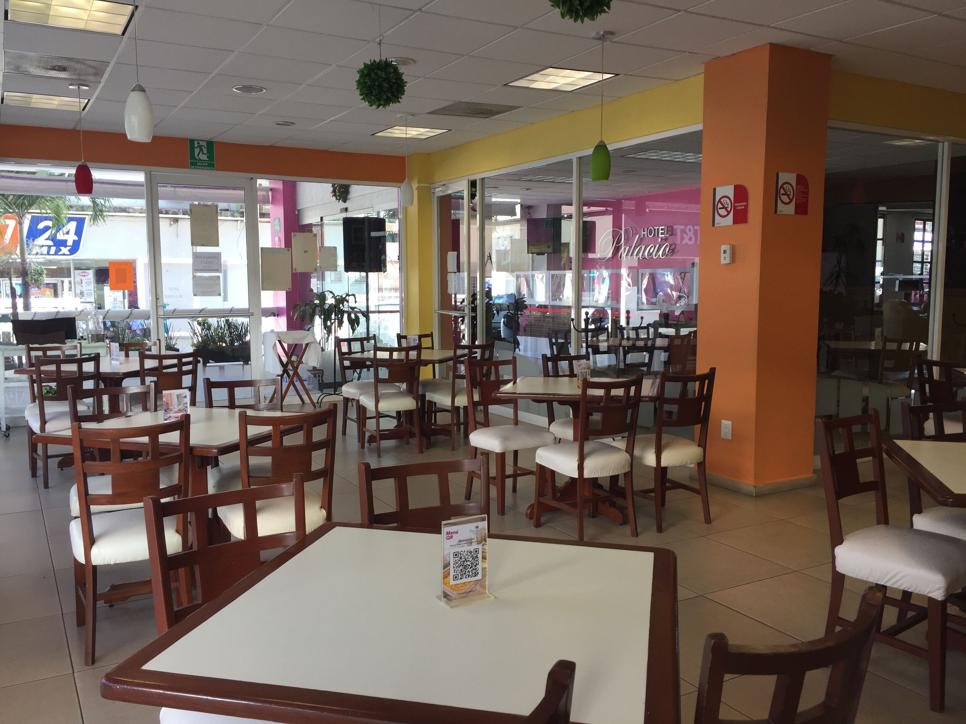 Breakfast, lunch and dinner served