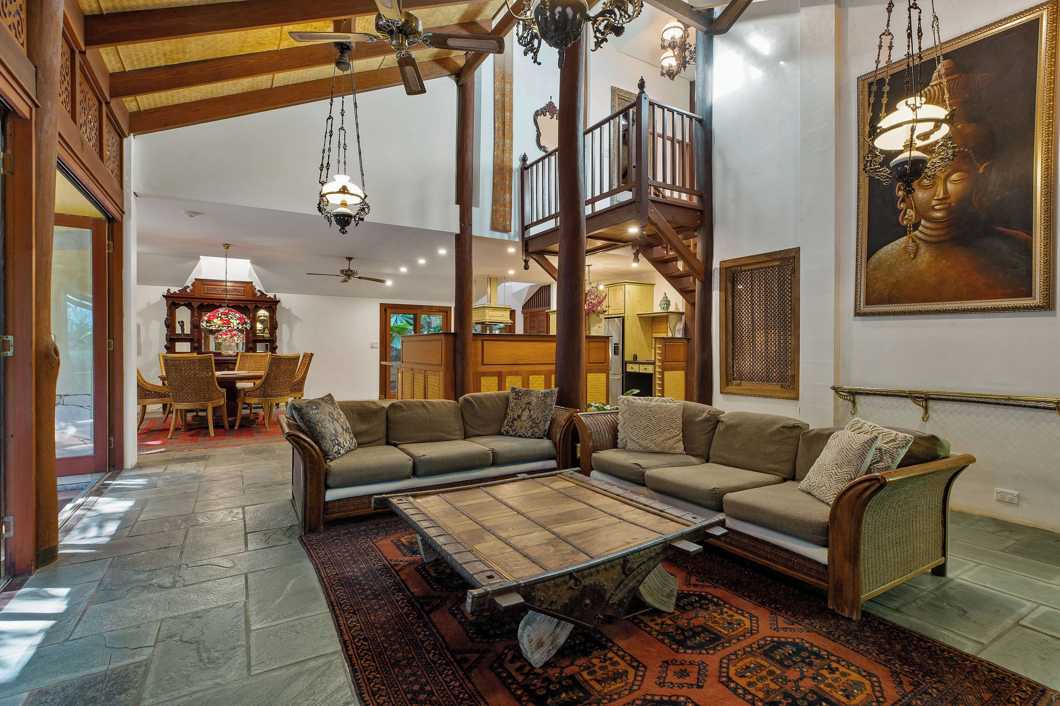 Garden View | Living area