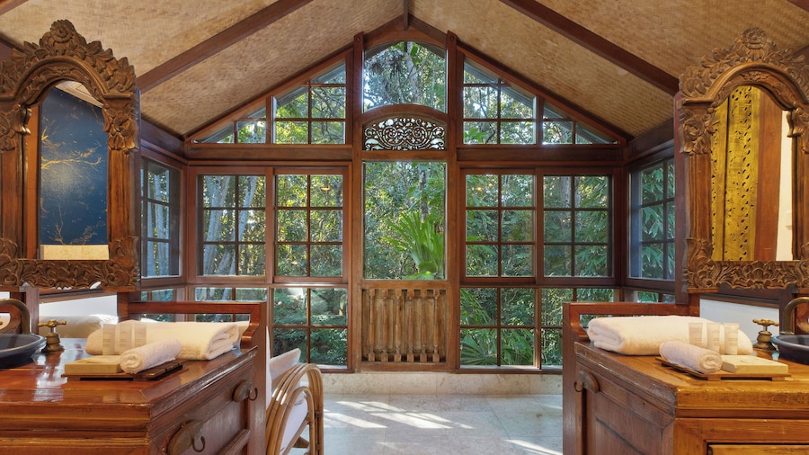 The Garden Burees