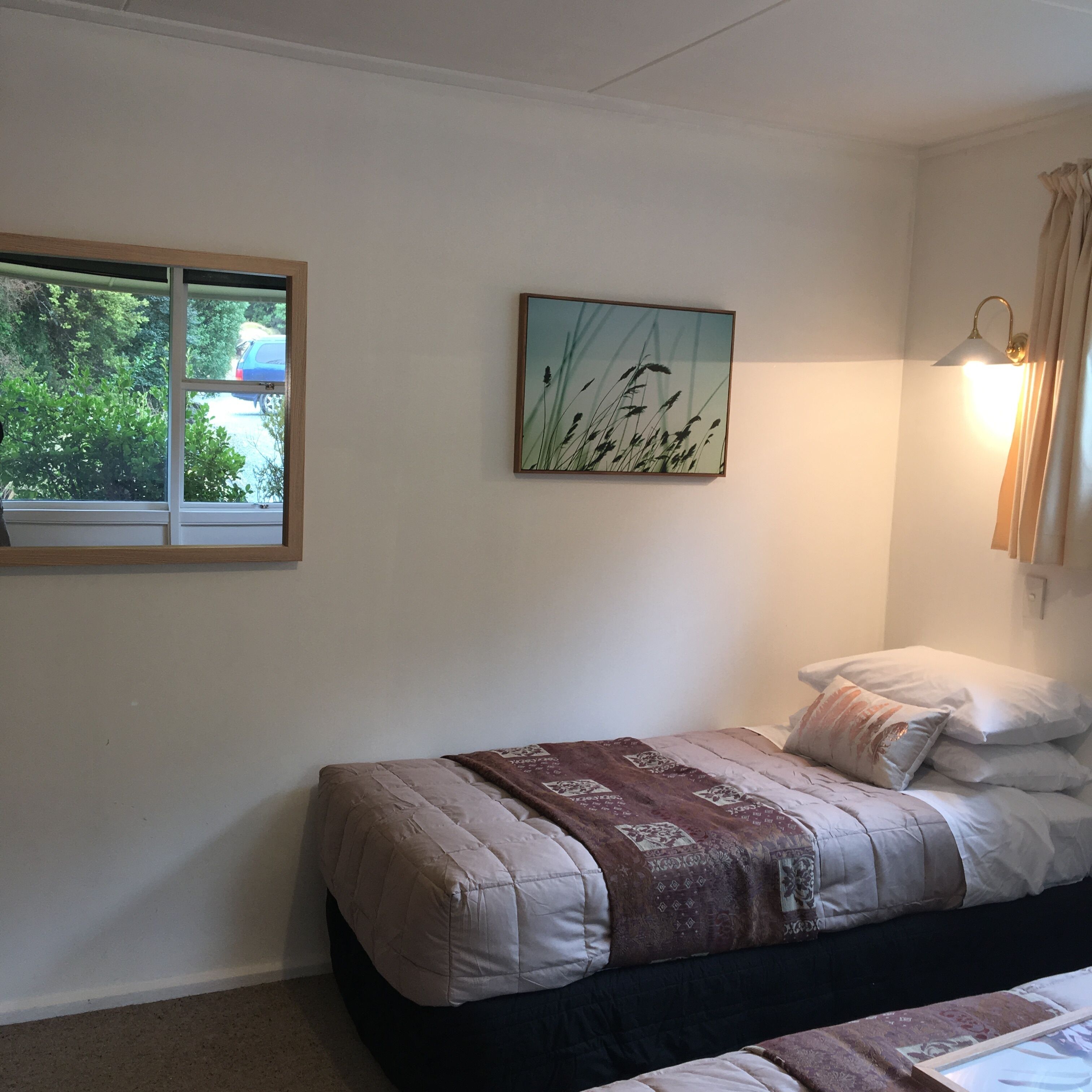 Economy Twin Room | Free WiFi, bed sheets