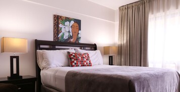 Quarto executivo | Cofres nos quartos, Wi-Fi (sobretaxa), roupa de cama