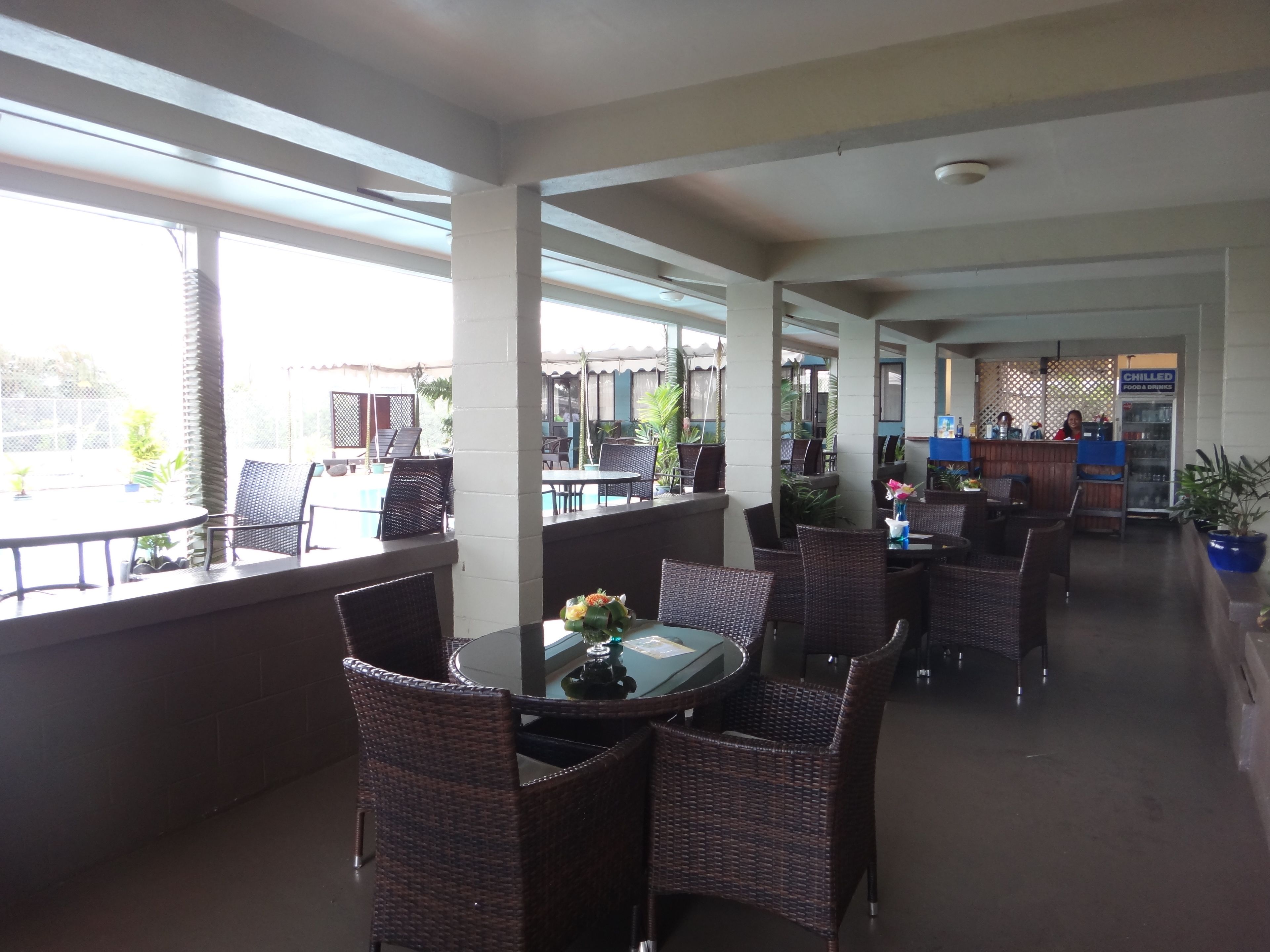 Bar junto a la piscina