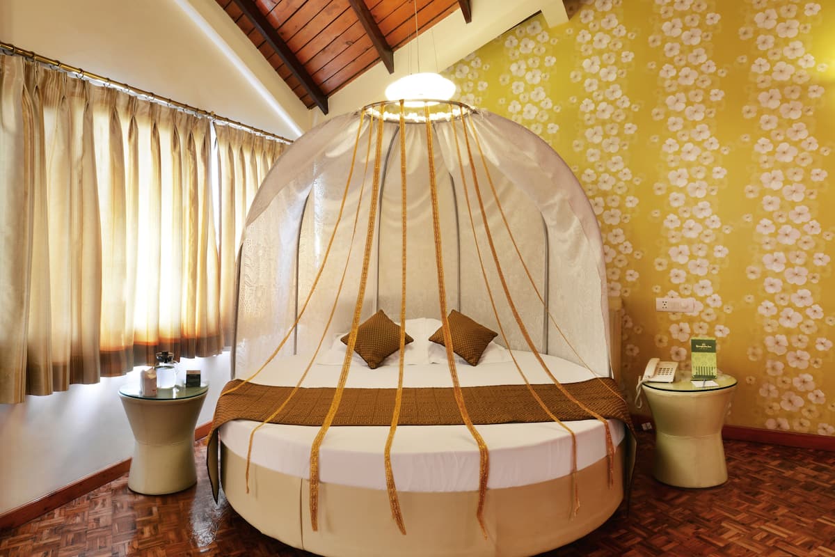 honeymoon room | 1 bedroom, premium bedding, memory-foam beds, desk