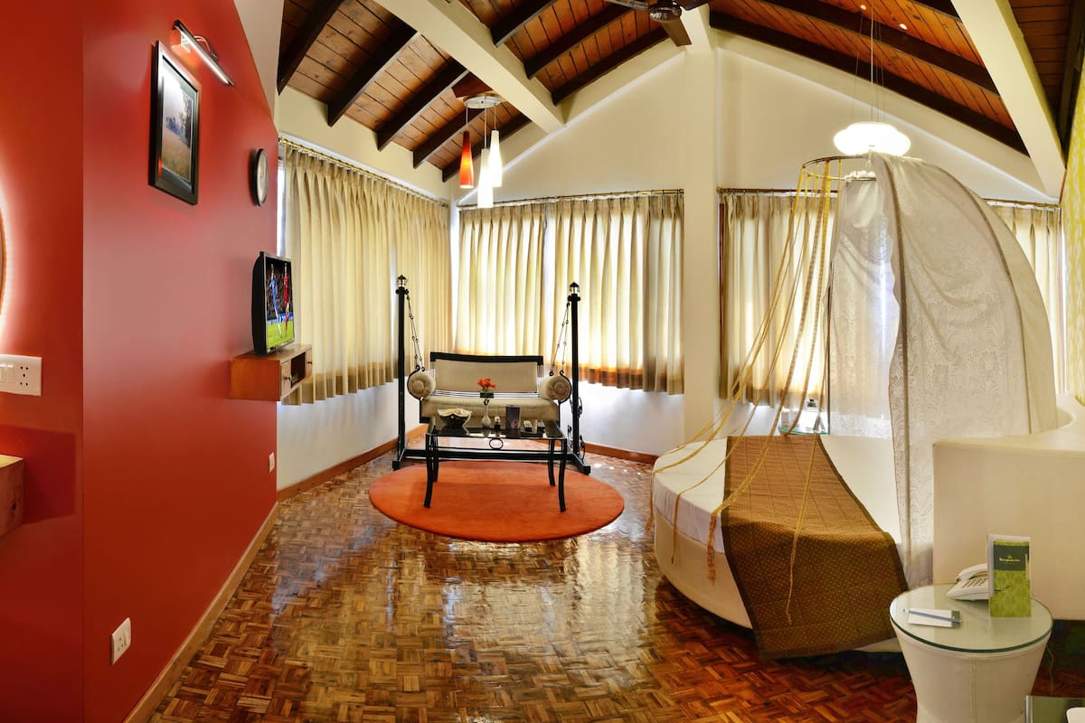 honeymoon room | 1 bedroom, premium bedding, memory-foam beds, desk