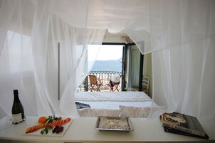 1 多间卧室、羽绒被、客房内保险箱、熨斗/熨板