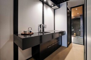 Traditional-Haus, 3 Schlafzimmer, Küche, Gartenblick | Eigene Küche | Kühlschrank, Mikrowelle, Herdplatte, Wasserkocher mit Kaffee-/Teezubehör