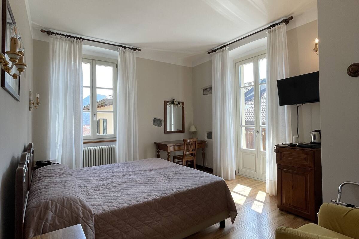 1 bedroom, minibar, in-room safe, desk