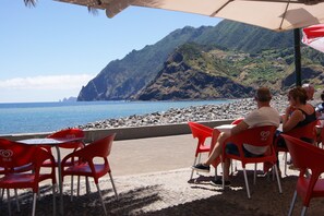 Breakfast, lunch, dinner and brunch served - Hotel Costa Linda (Machico)