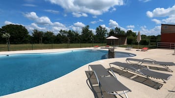 Seasonal outdoor pool