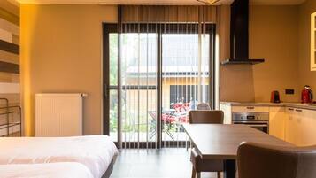 Bureau, rideaux occultants, chambres insonorisées, Wi-Fi gratuit