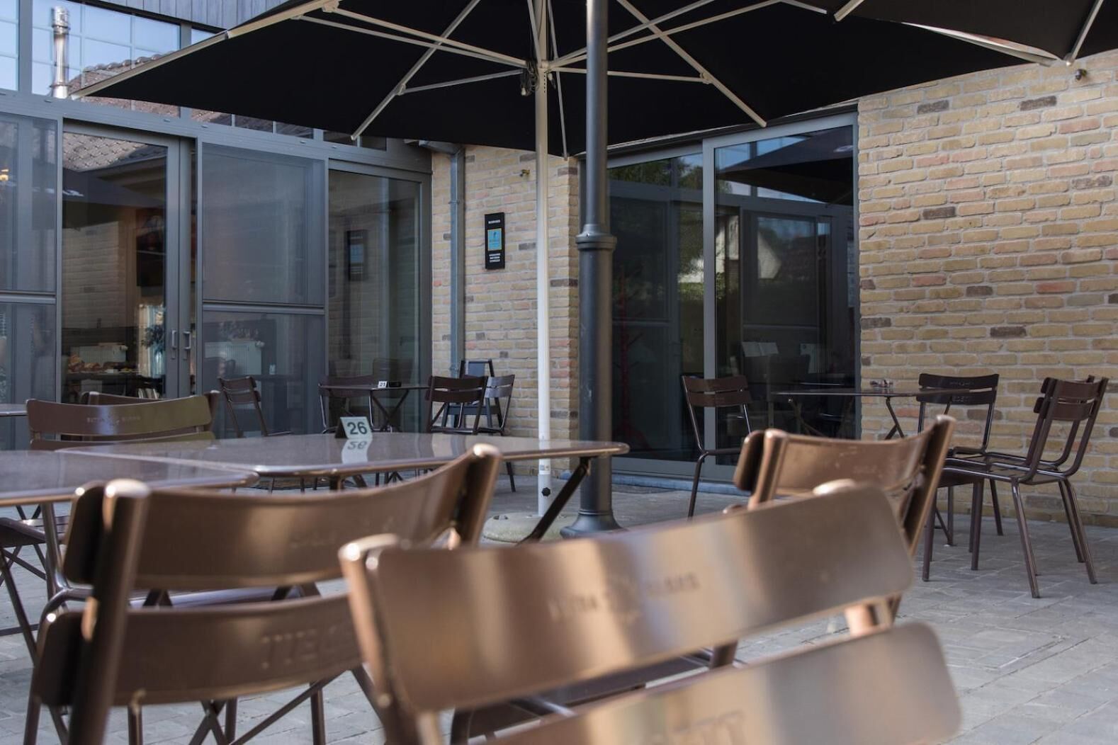 Serveert ontbijt en diner, Belgische gerechten