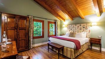 Camera Comfort Dependance | 2 camere, biancheria da letto di alta qualità, una scrivania