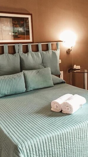 Minibar, soundproofing, free WiFi, bed sheets