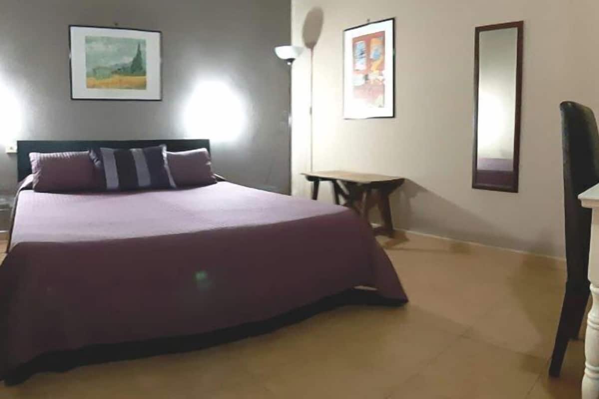 Minibar, ljudisolering, gratis wi-fi och sängkläder