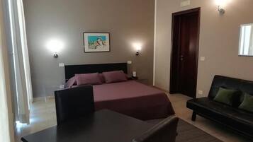 Minibar, schallisolierte Zimmer, kostenloses WLAN, Bettwäsche