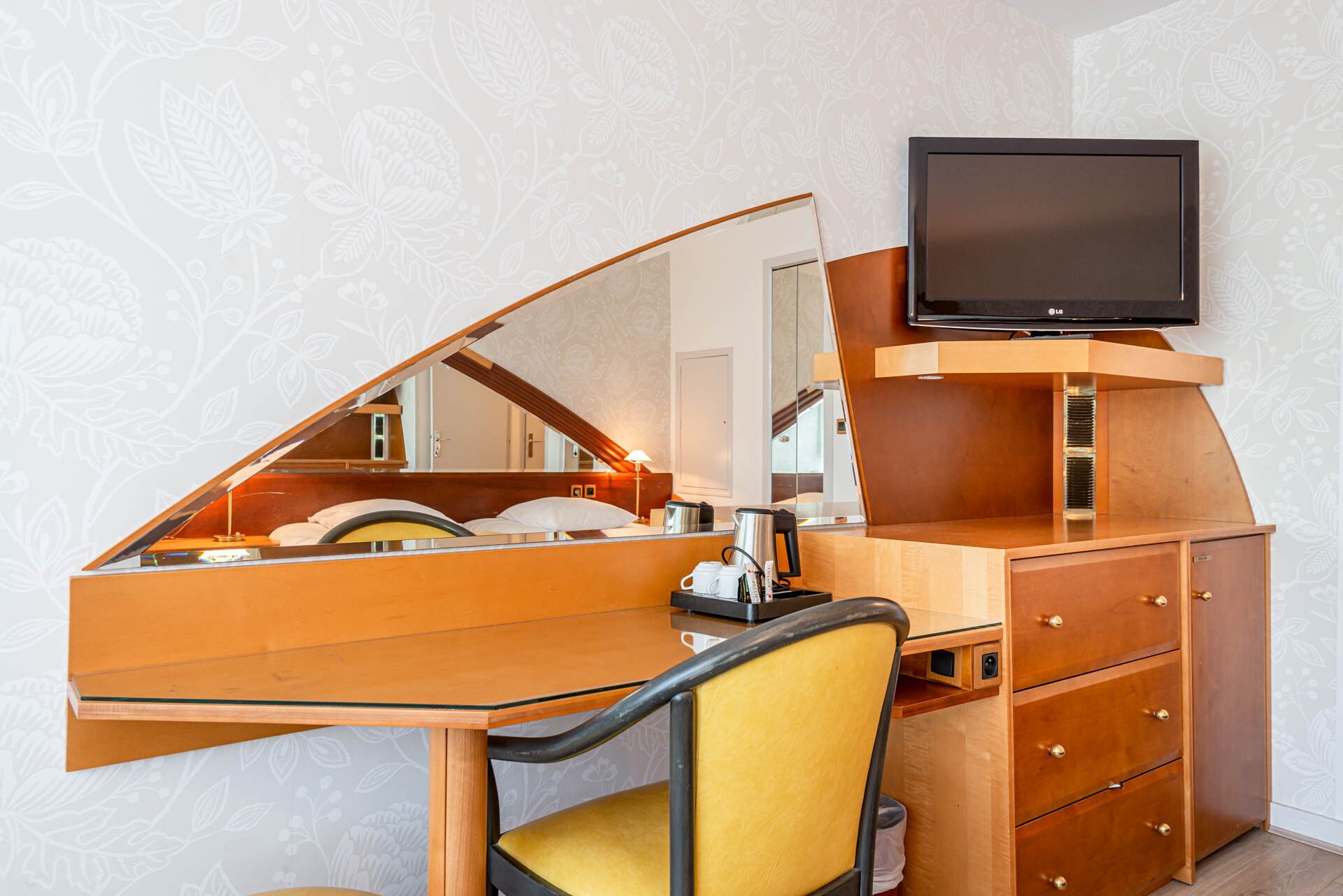 comfort double or twin room | premium bedding, individually decorated, desk, laptop workspace