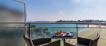 Le Crystal Dinard, Sure Hotel Collection by Best Western