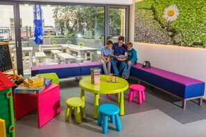 Children’s play area – indoor