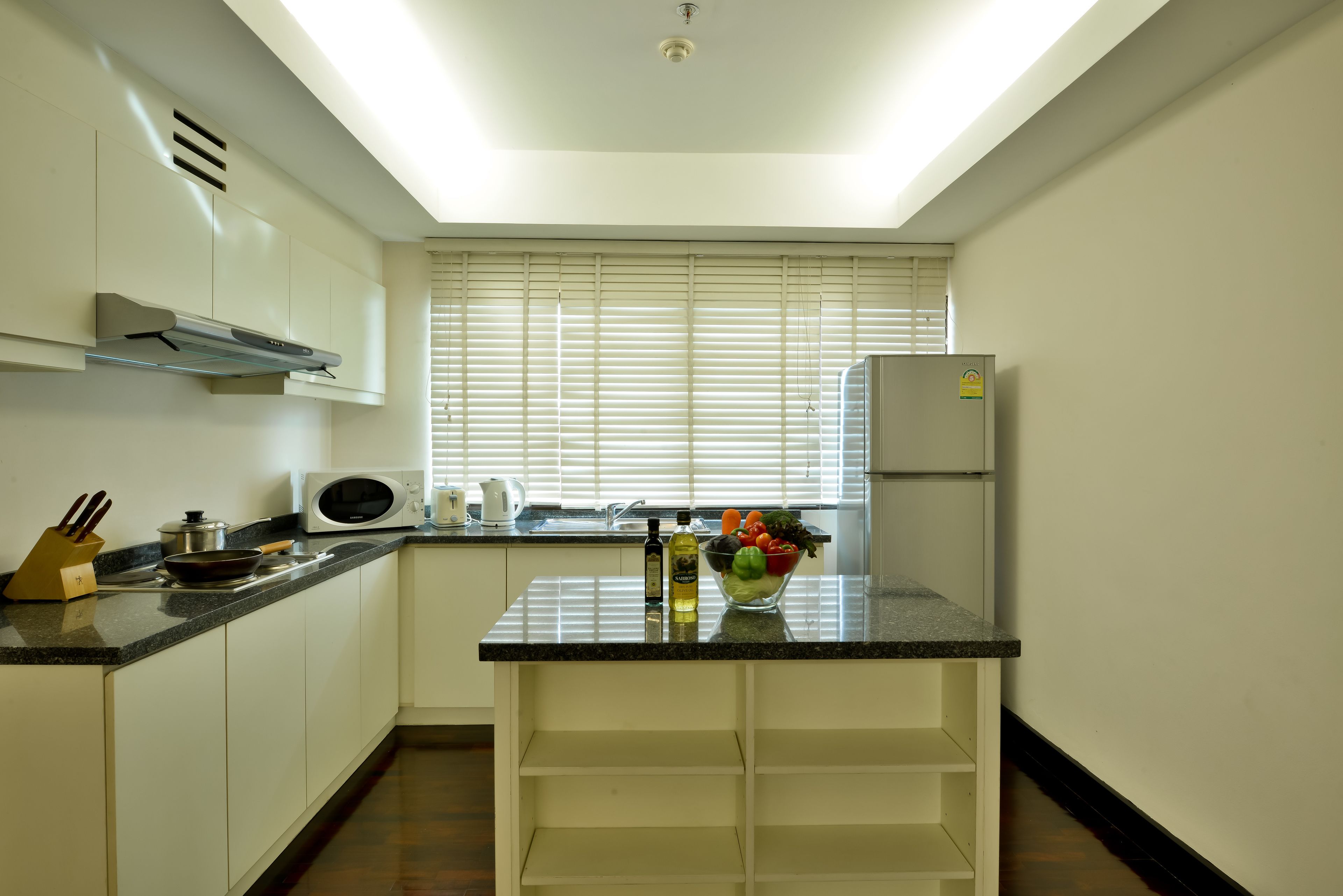 3 bedrooms deluxe suite | private kitchen | fridge, microwave