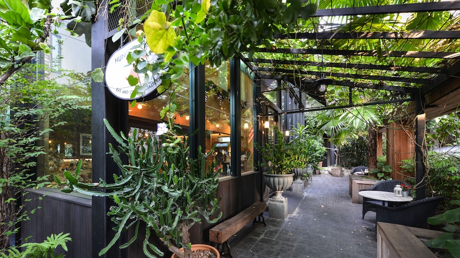 Abloom Exclusive Serviced Apartments