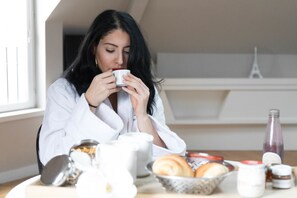 Daily continental breakfast (EUR 17 per person) - Résidence Nell Paris (Paris)