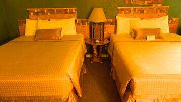 Quarto standard, acessível | Escrivaninha, ferros/tábuas de passar roupa, Wi-Fi de cortesia