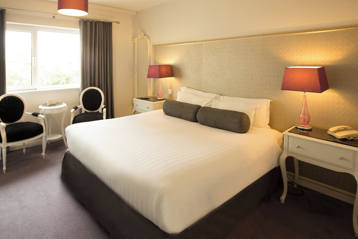 In-room safe, iron/ironing board, free WiFi, bed sheets