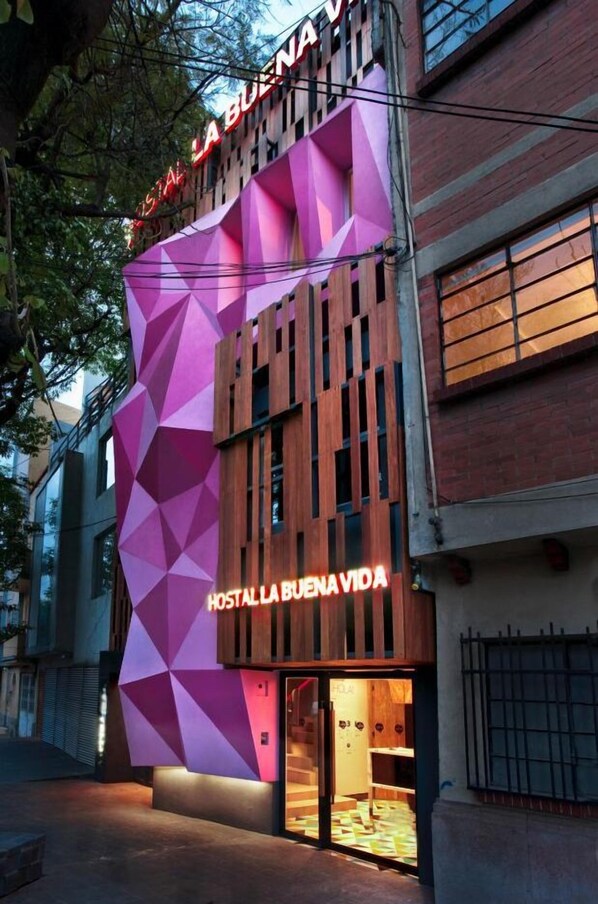 Exterior - Hostal La Buena Vida (Mexico City)