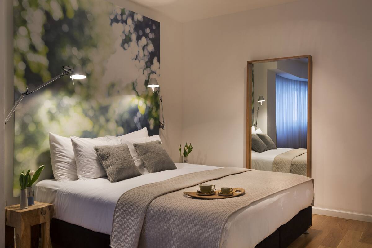 residence suite | premium bedding, select comfort beds, minibar, in-room safe