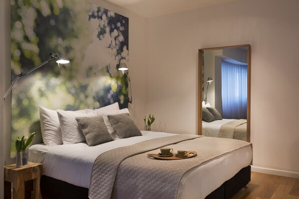 Residence Suite | Premium bedding, Select Comfort beds, minibar, in-room safe - The Rothschild 71 (Tel Aviv)