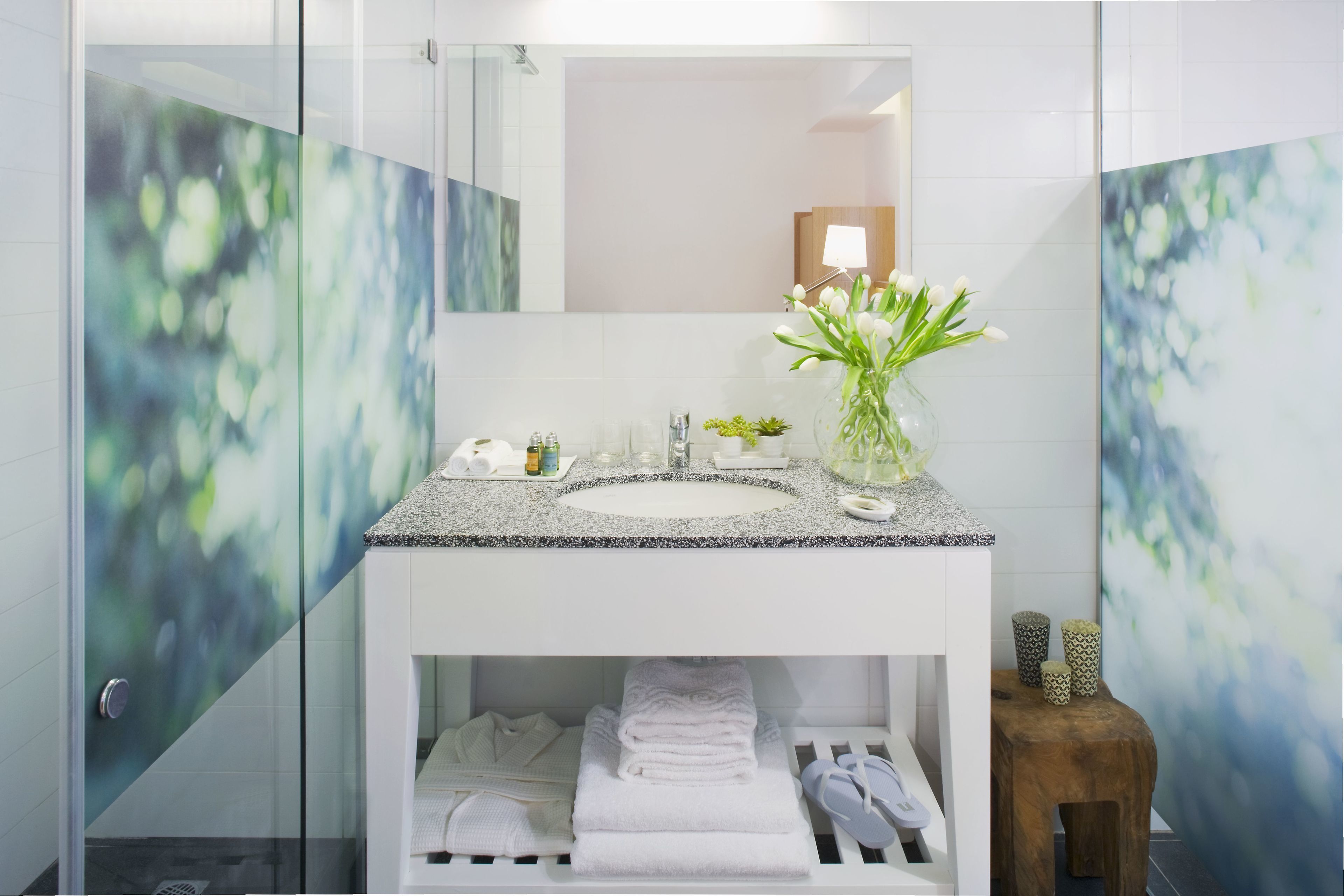 premium bedding, select comfort beds, minibar, in-room safe