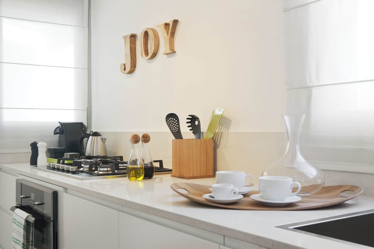 rothschild suite | private kitchen | microwave, espresso maker, coffee/tea maker, electric kettle