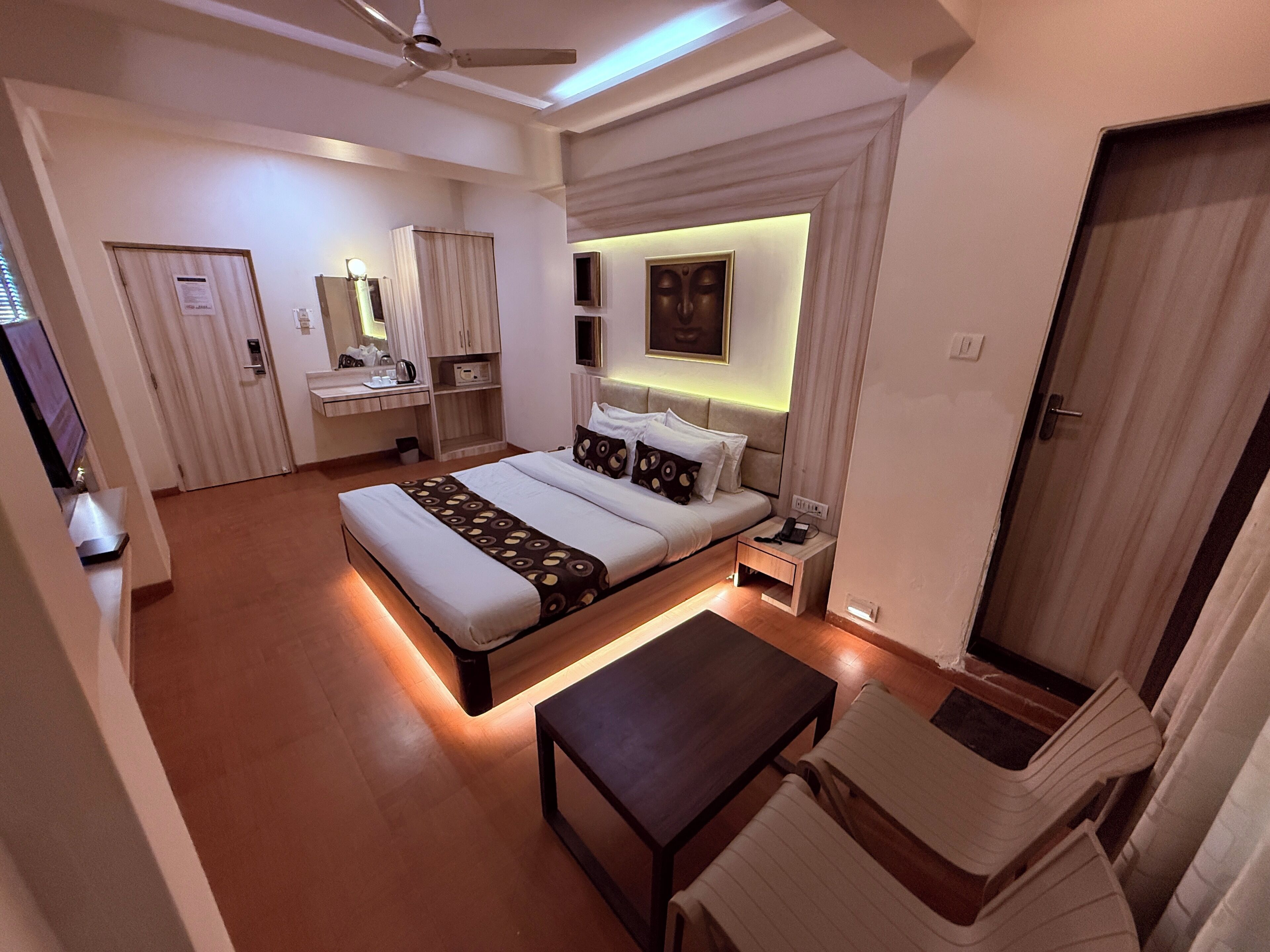 Super Deluxe Room | Egyptian cotton sheets, premium bedding, memory foam beds