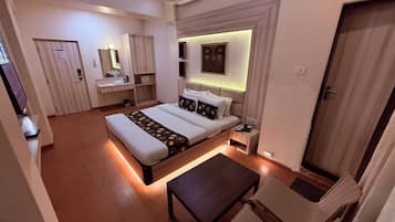 Egyptian cotton sheets, premium bedding, memory-foam beds