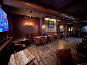 2 개의 바/라운지