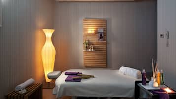 Literie de qualité supérieure, couette en duvet d'oie, minibar