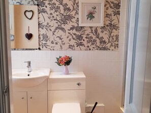 Double Room, Ensuite | Bathroom