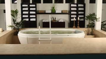 Indoor spa tub