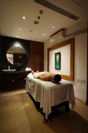 Spa - Pride Plaza Hotel, Kolkata (Barasat)