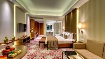 Premium Room, 1 King Bed | Down duvets, memory-foam beds, minibar, in-room safe