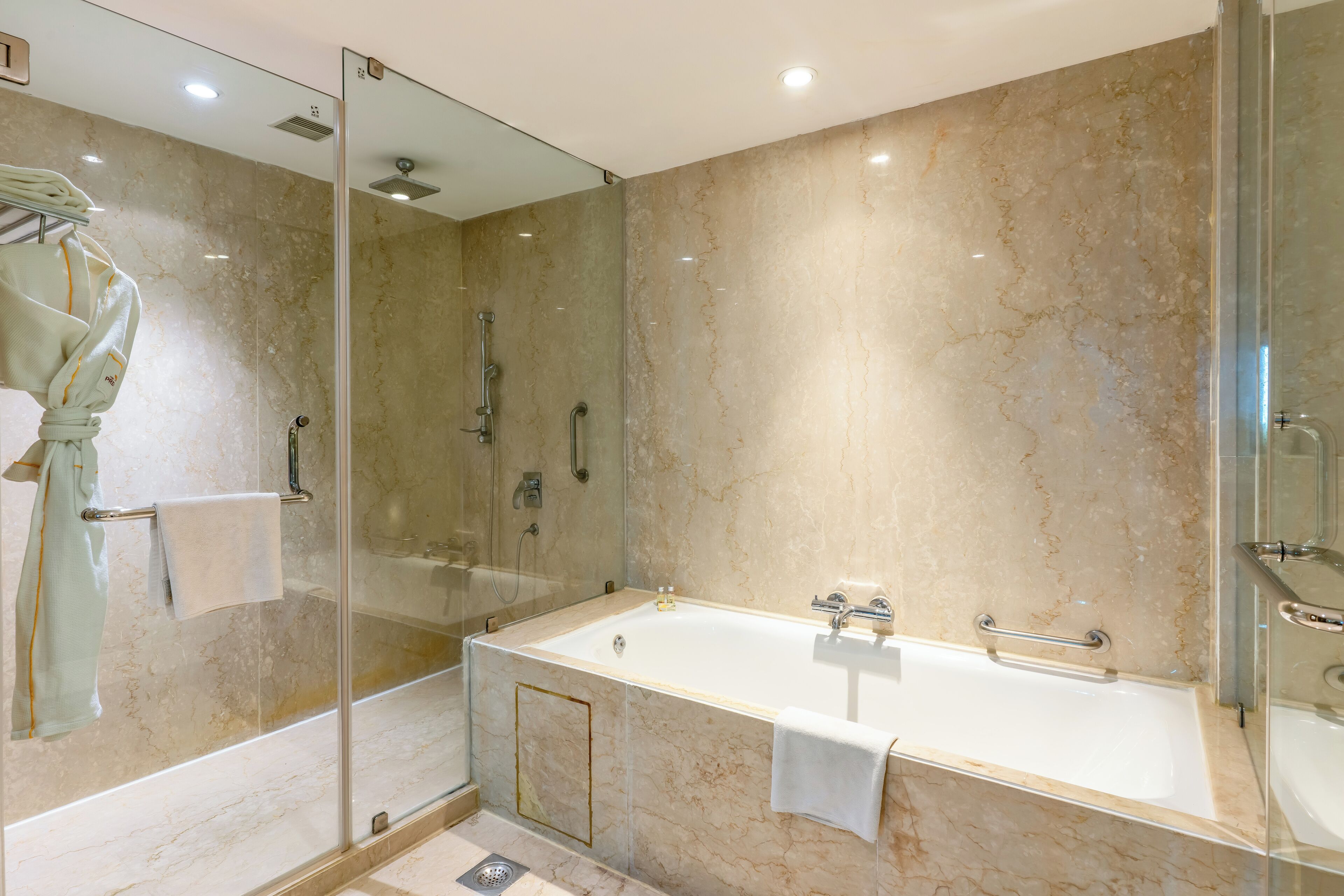 Foto - Pride Plaza Hotel, Kolkata